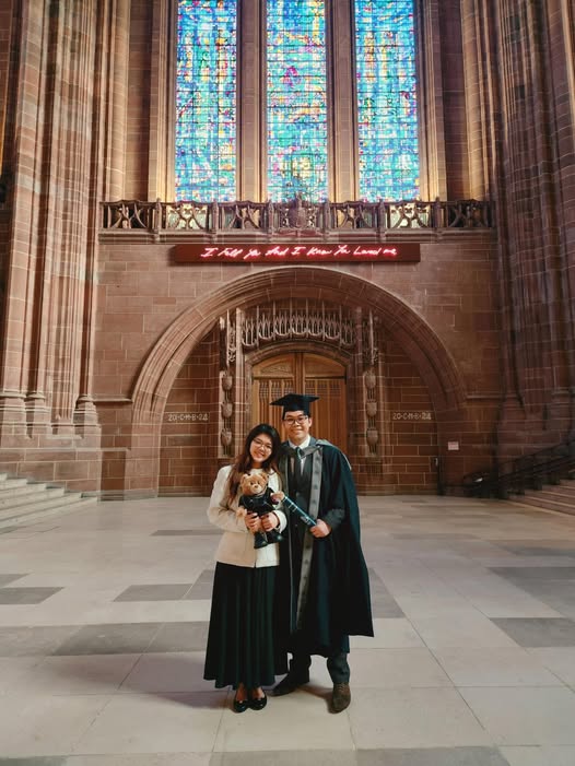 Gia đình mình chính thức có 2 Thạc sĩ ngành Digital Marketing & Analytics🤣